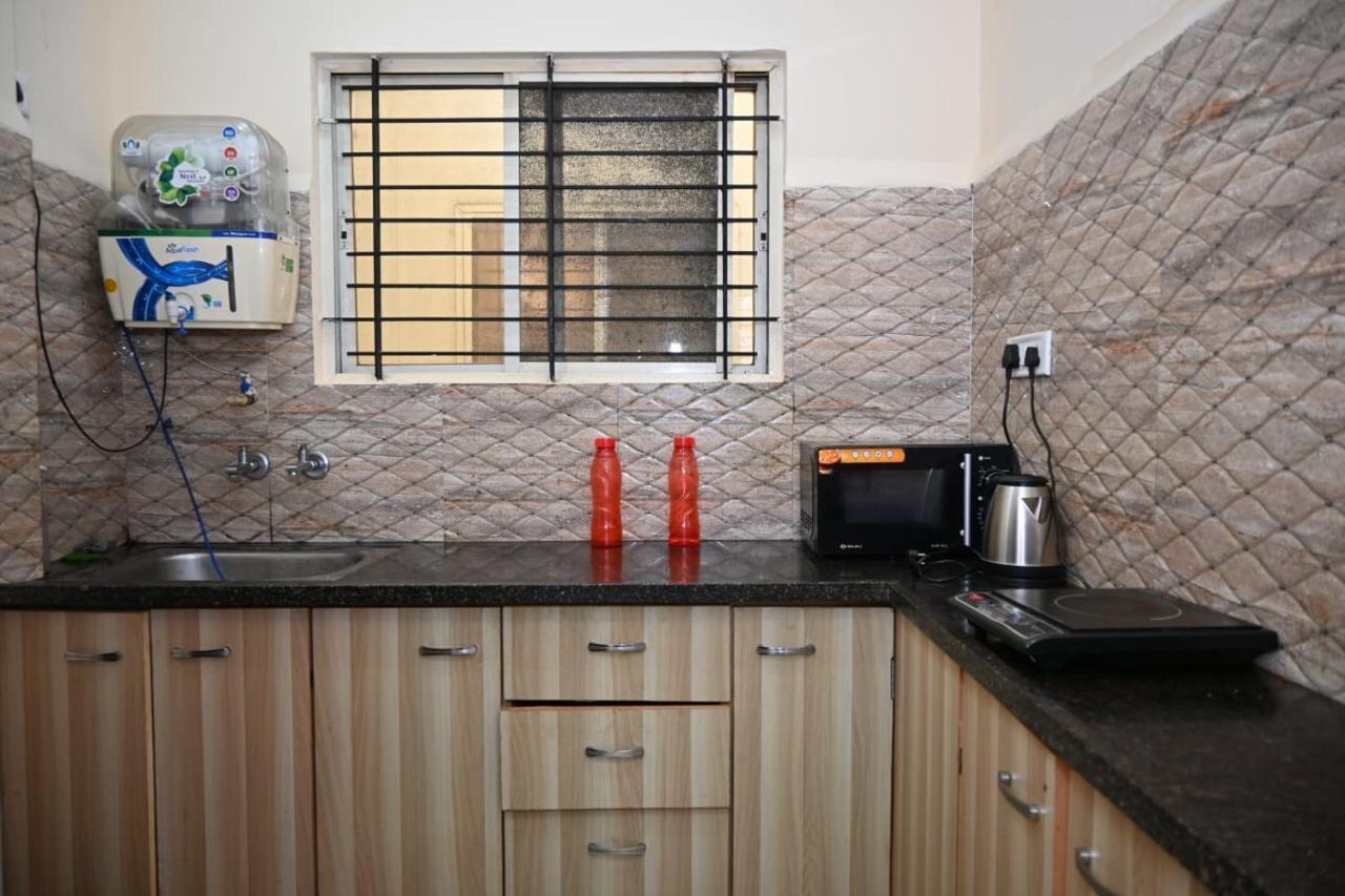Apartment Staeg Heart Of 2bhk - 201 Indore
